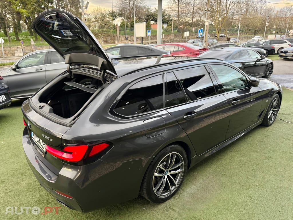 BMW 530 e Pack Desportivo M