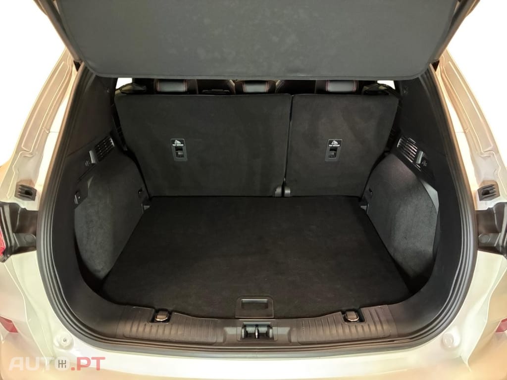 Ford Kuga 2.5 FHEV ST-Line X