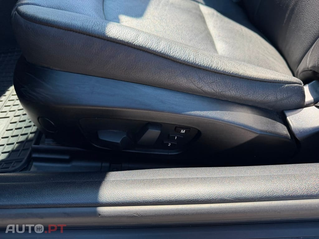 BMW 320 d Auto