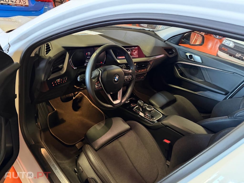 BMW 116 d Line Sport Auto foto 5