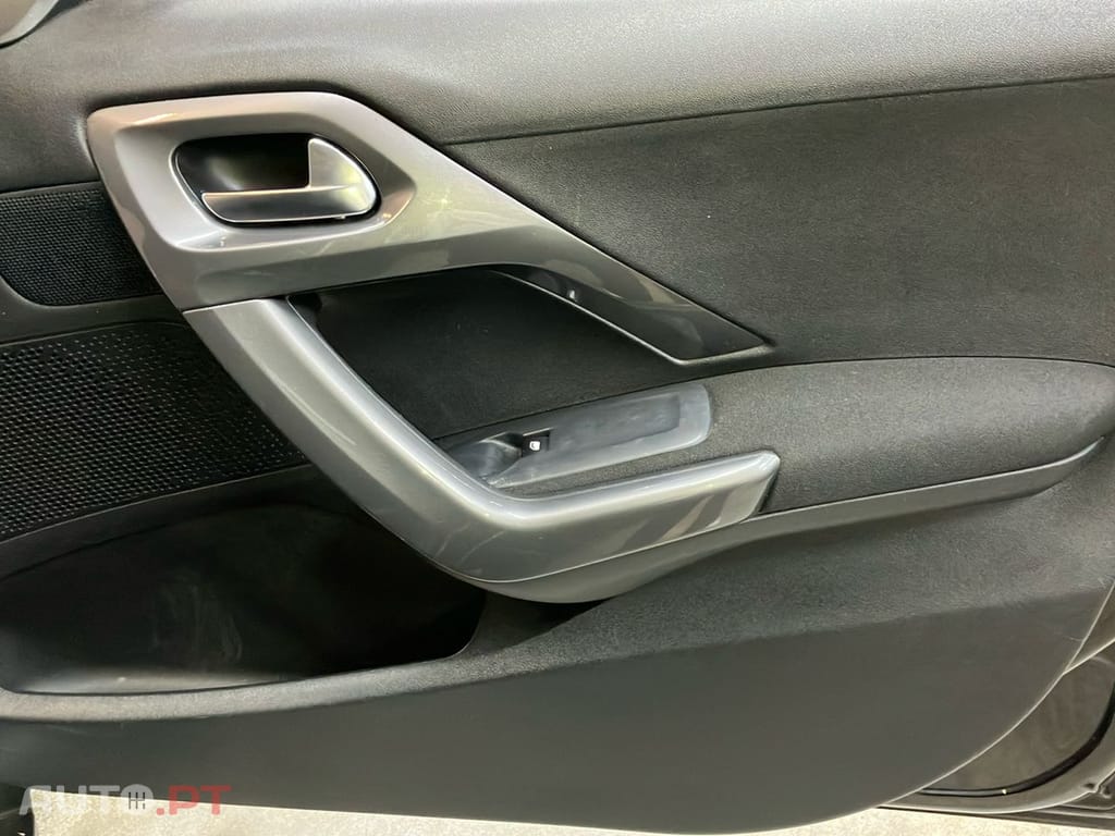 Peugeot 2008 1.2 PureTech Style