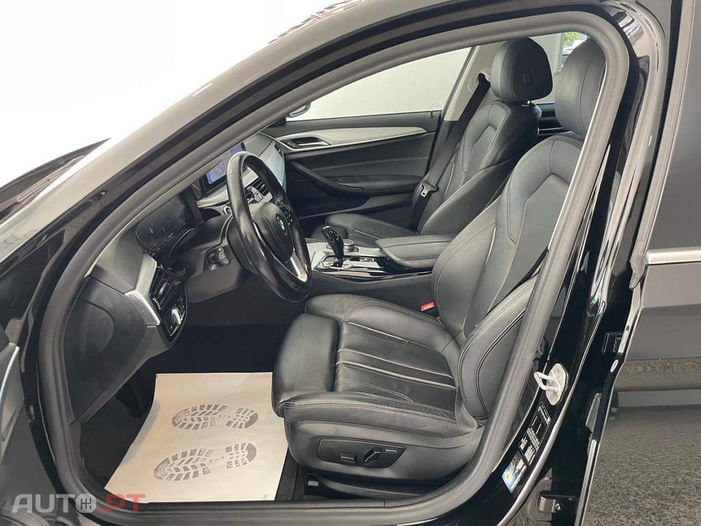 BMW 520 d Line Luxury Auto — fotografia 30