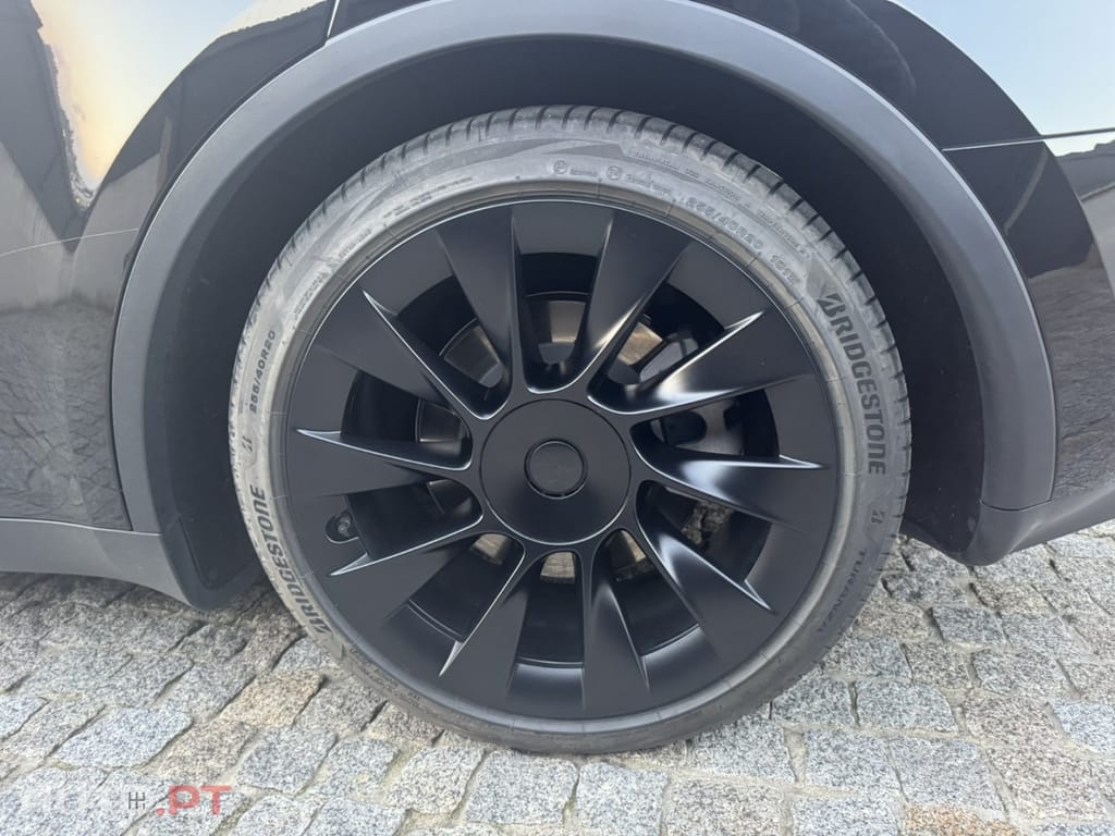 Tesla Model Y Tração Traseira
