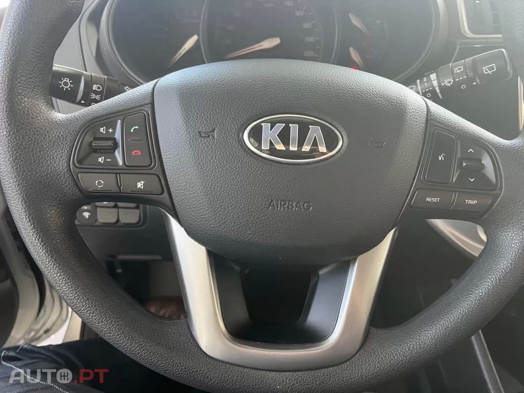 Kia Rio 1.2 CVVT TX