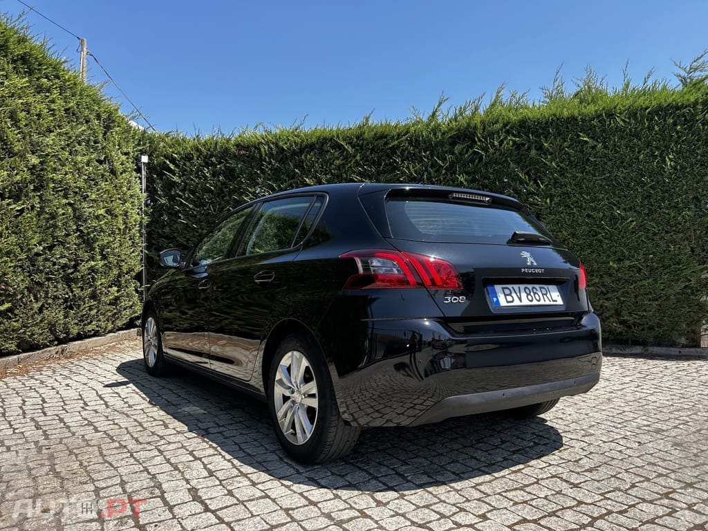 Peugeot 308 1.2 PureTech Style