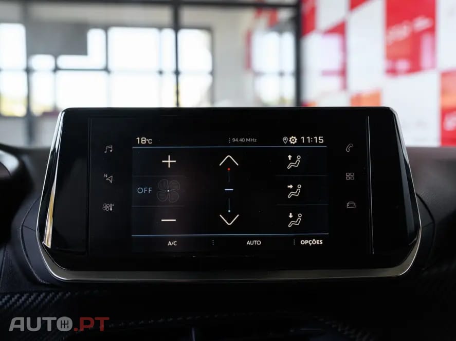Peugeot 2008 1.2 PureTech Allure EAT8