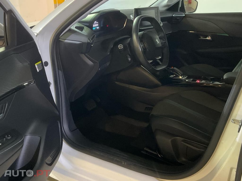 Peugeot E-208 50 kWh Allure