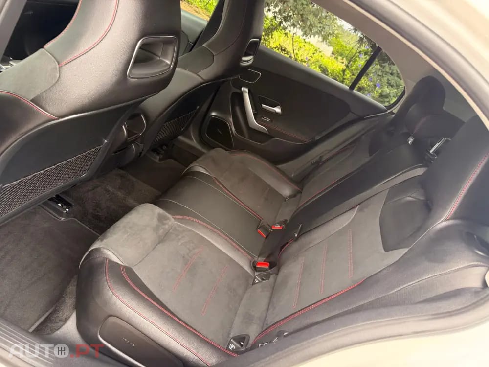 Mercedes-Benz A 180 d 7G-DCT AMG Line