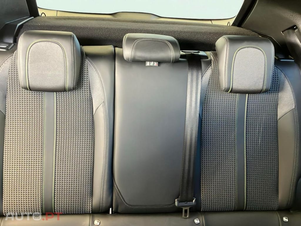 Peugeot 2008 1.2 PureTech GT Line EAT8