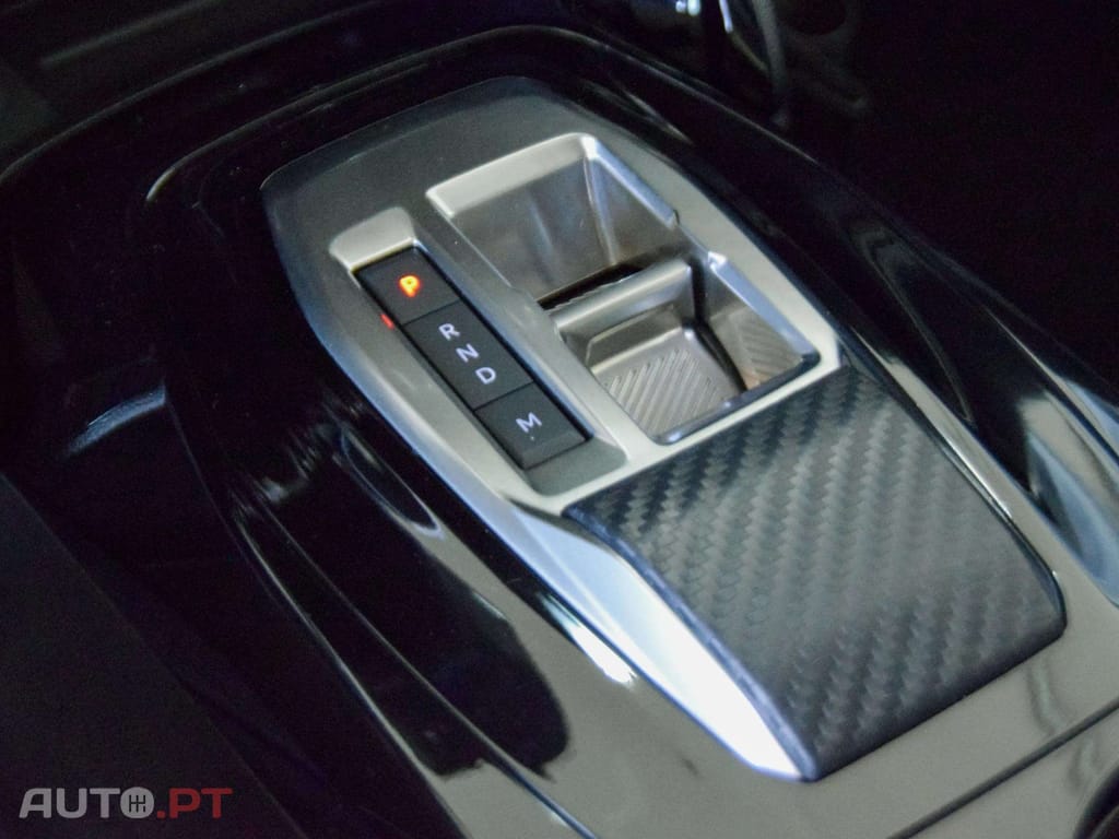 Peugeot 208 1.2 Hybrid Allure e-DCS6