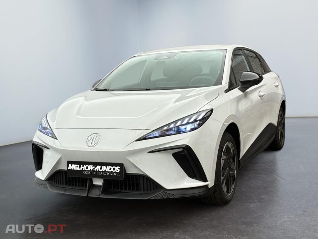 MG MG4 EV Standard 2WD