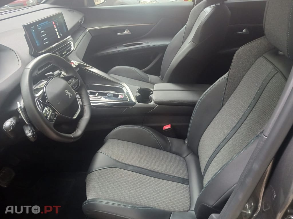 Peugeot 5008 1.5 BlueHDi Allure Pack EAT8