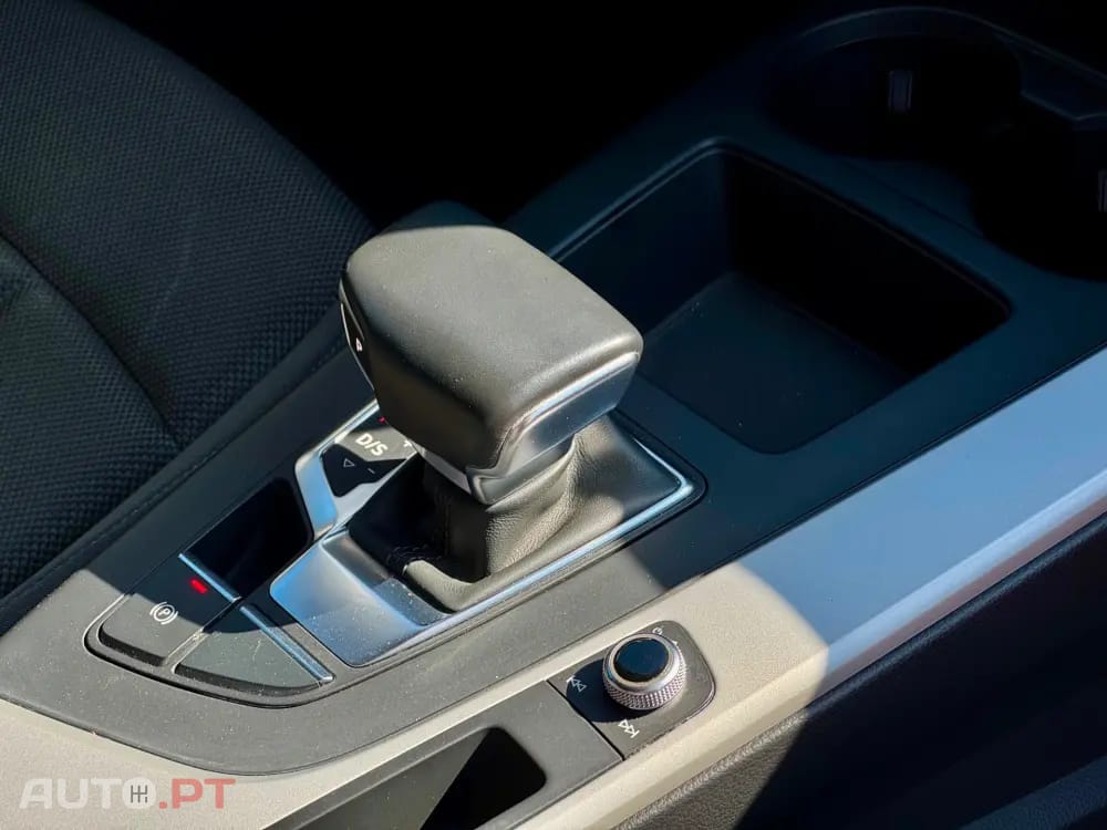 Audi A4 2.0 TDI multitronic Business Line