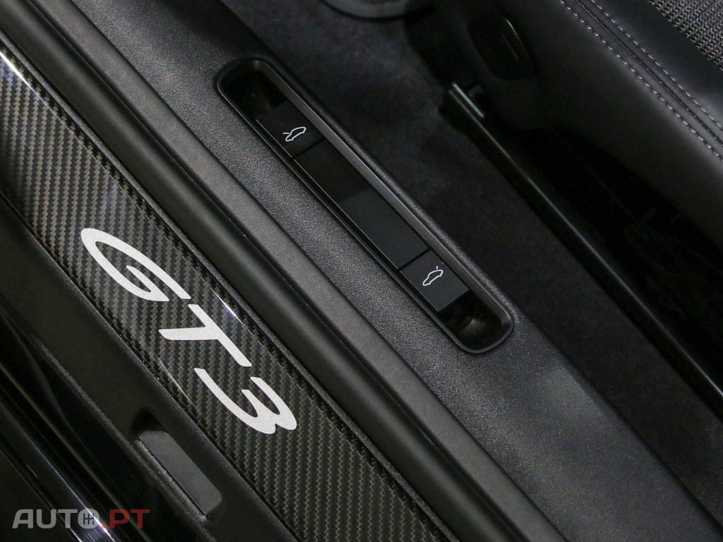 Porsche 992 GT3 Touring Package