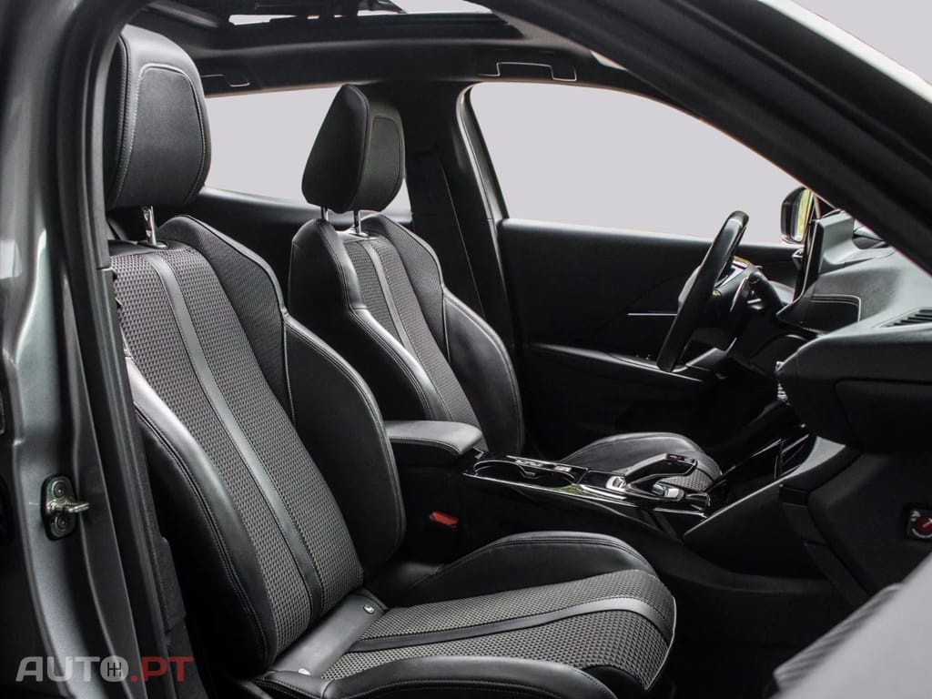 Peugeot 2008 1.5 BlueHDi GT Line EAT8