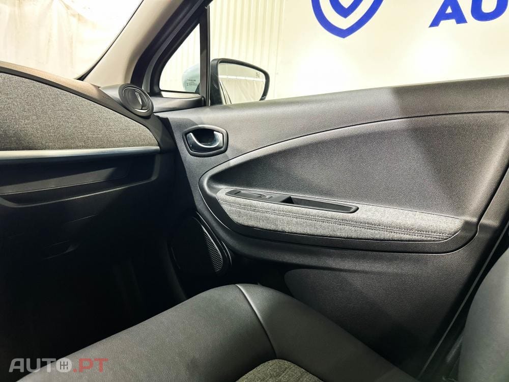 Renault Zoe (c/ Bateria) EV50 135hp Techno