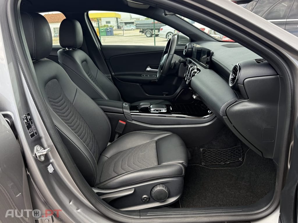 Mercedes-Benz A 180 d 7G-DCT Style — fotografia 11