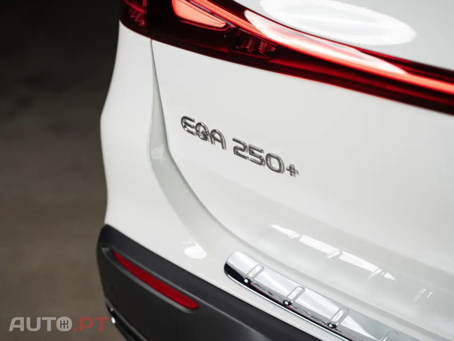 Mercedes-Benz EQA 250+ Progressive