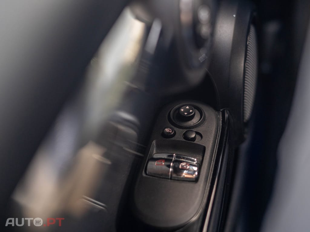 MINI Cooper Cooper D Auto