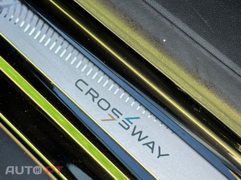 Peugeot 2008 1.2 PureTech Crossway EAT6