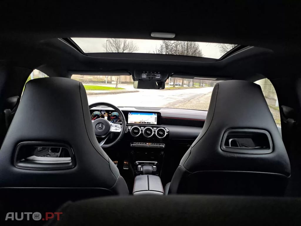Mercedes-Benz CLA 180 d Shooting Brake AMG Line Aut. — fotografia 11