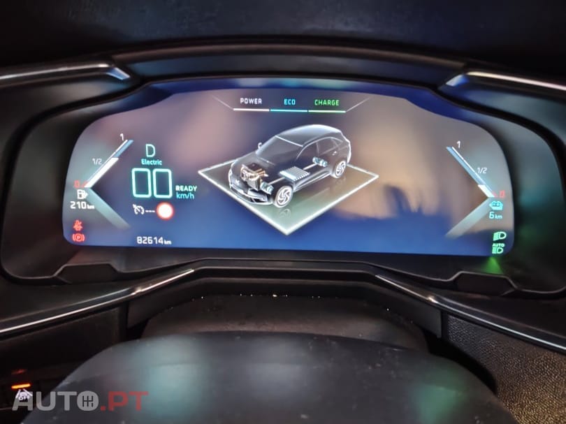 DS DS7 Crossback 300 cv 4x4  Eat8 E-Tense Hybrid RIVOLI