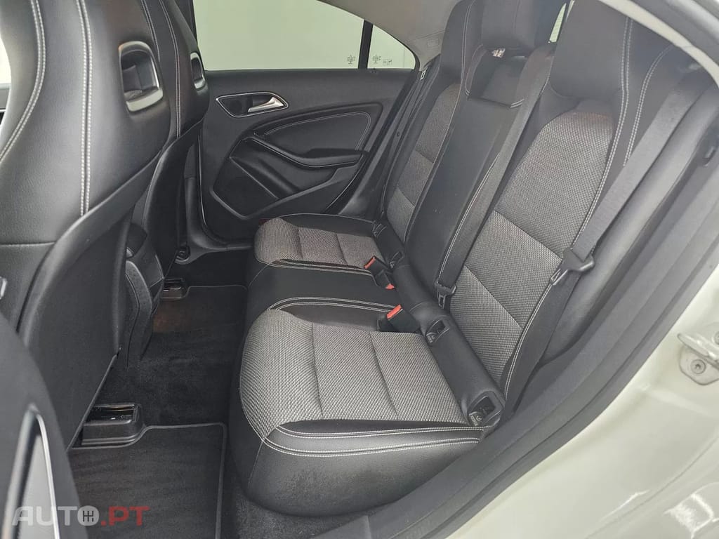 Mercedes-Benz CLA 180 d Urban