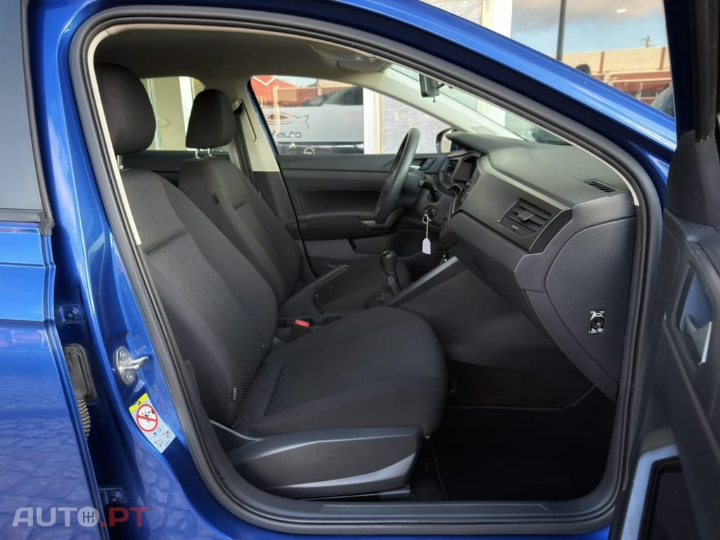 Volkswagen Polo 1.0 Confortline