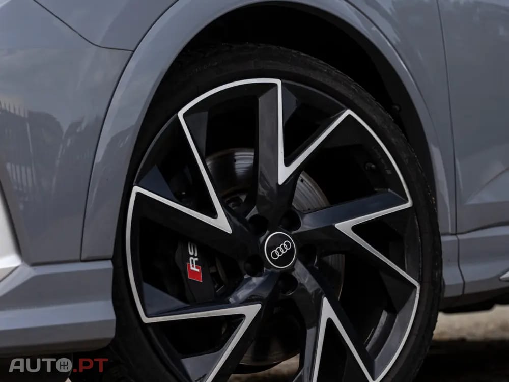 Audi RSQ3 TFSI quattro S tronic