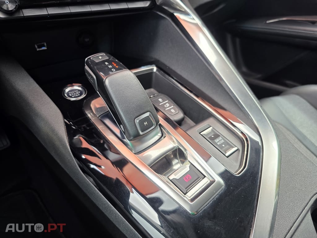 Peugeot 5008 1.5 BlueHDi Allure EAT8