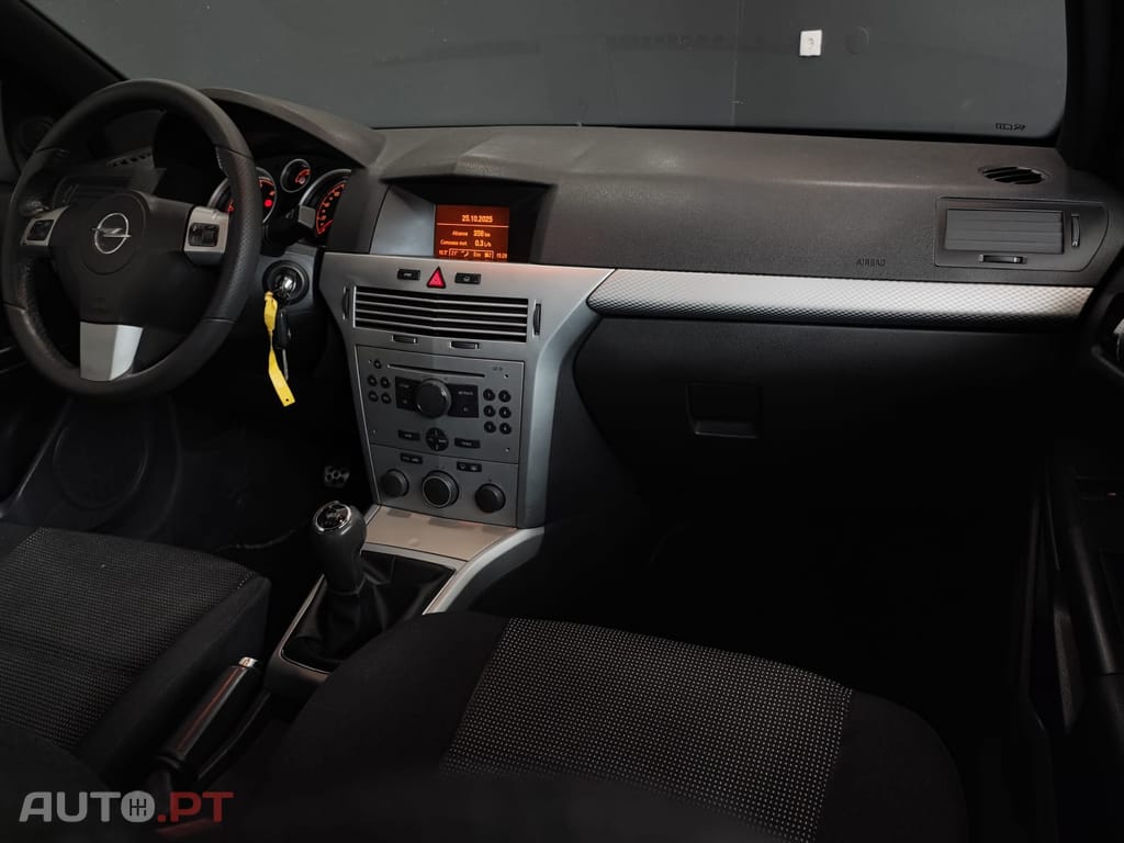 Opel Astra GTC 1.7cdti