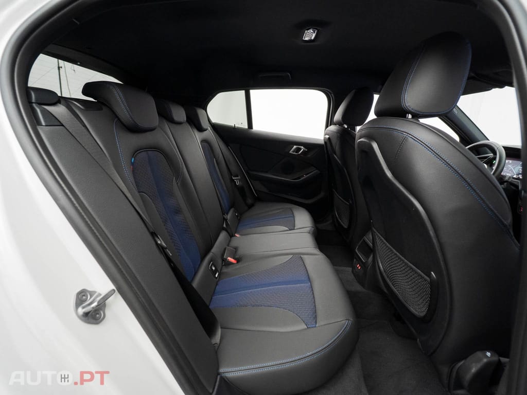 BMW 116 d Pack Desportivo M Auto