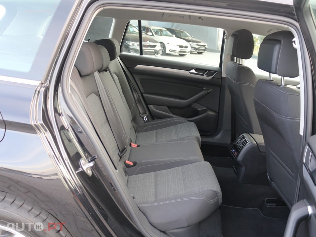 Volkswagen Passat Variant 2.0 TDi Business DSG
