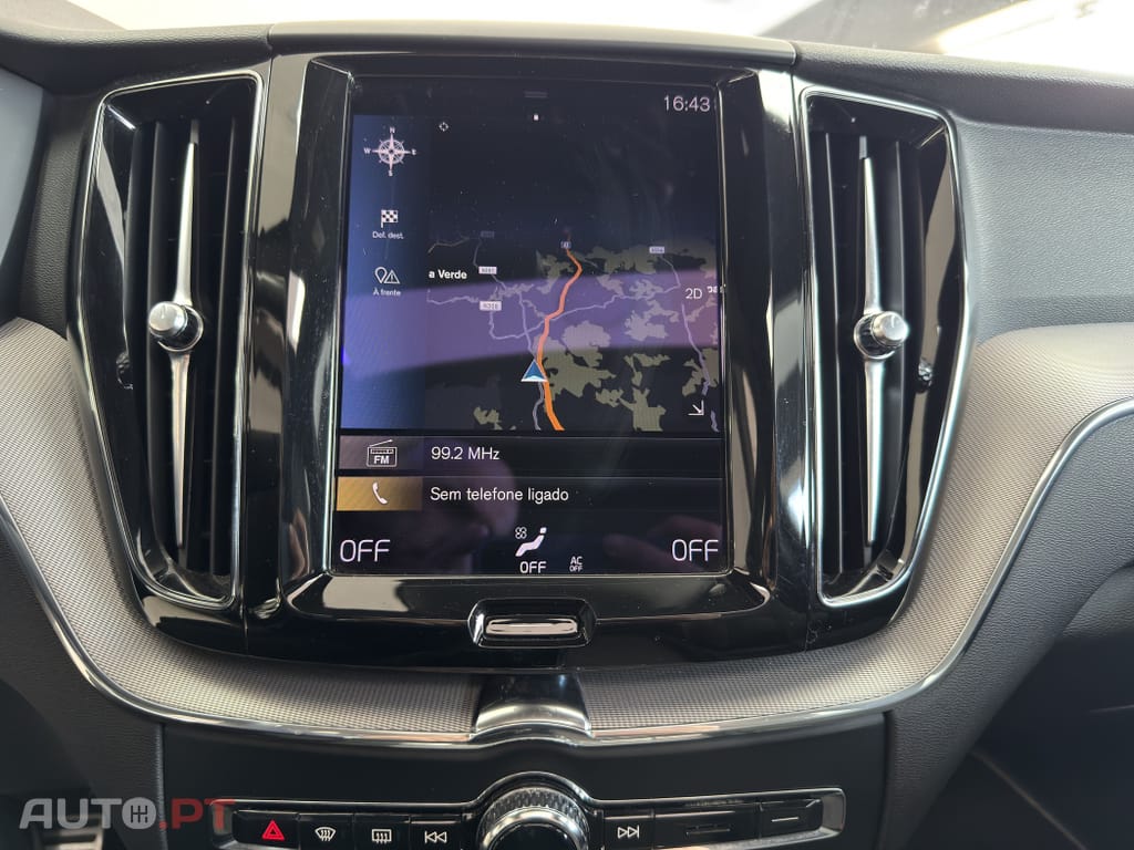 Volvo XC60 2.0 T8 PHEV R-Design AWD