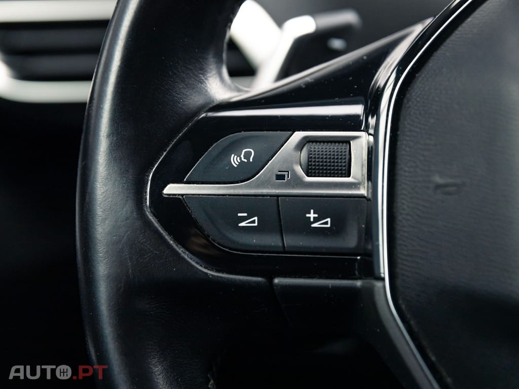 Peugeot 5008 1.6 BlueHDi Allure EAT6