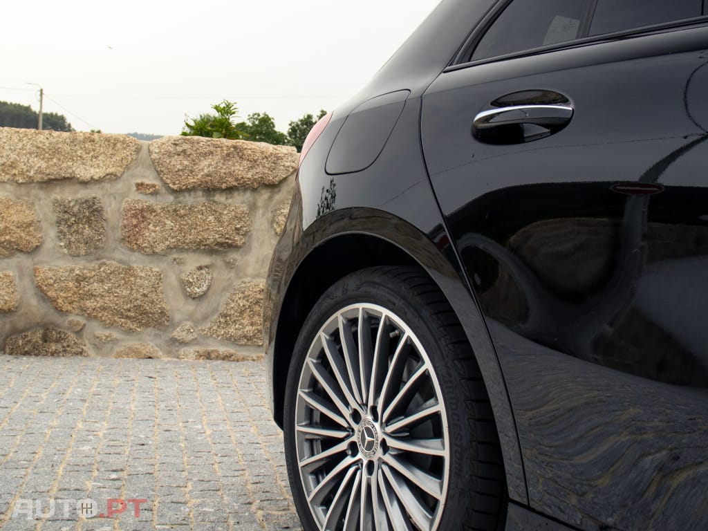 Mercedes-Benz A 250 e