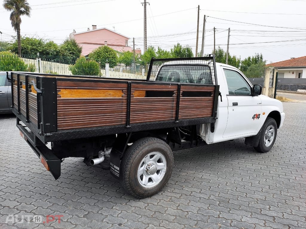 Mitsubishi L200 2.5TDI 4X4