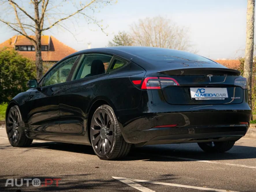 Tesla Model 3 Long Range AWD Dual Motor Performance