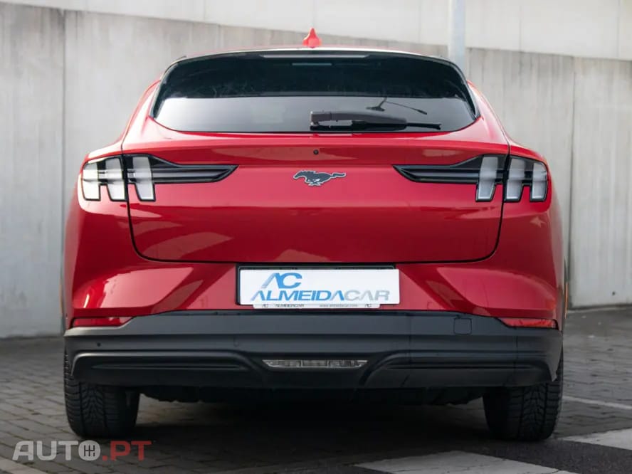 Ford Mustang Mach-E Standard