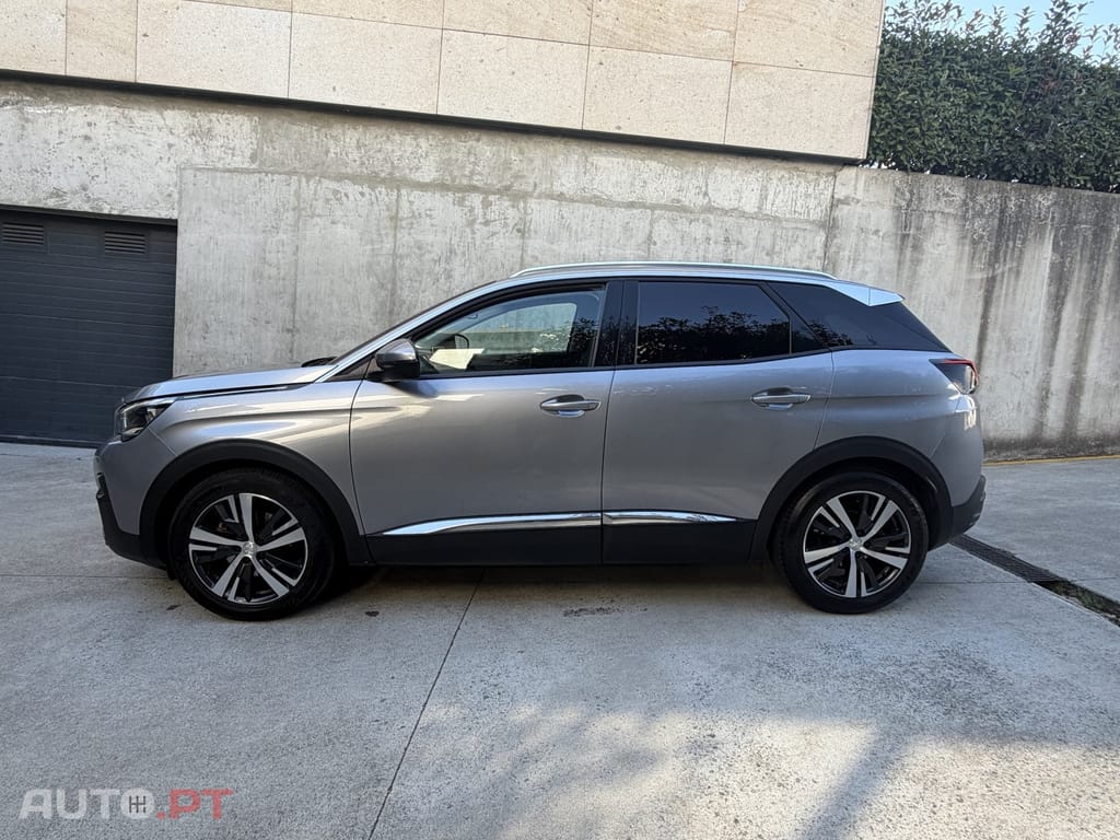 Peugeot 3008 1.2 PureTech Allure J18