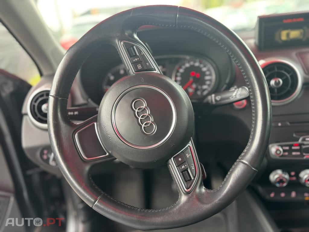 Audi A1 1.6 TDi S-line S-tronic