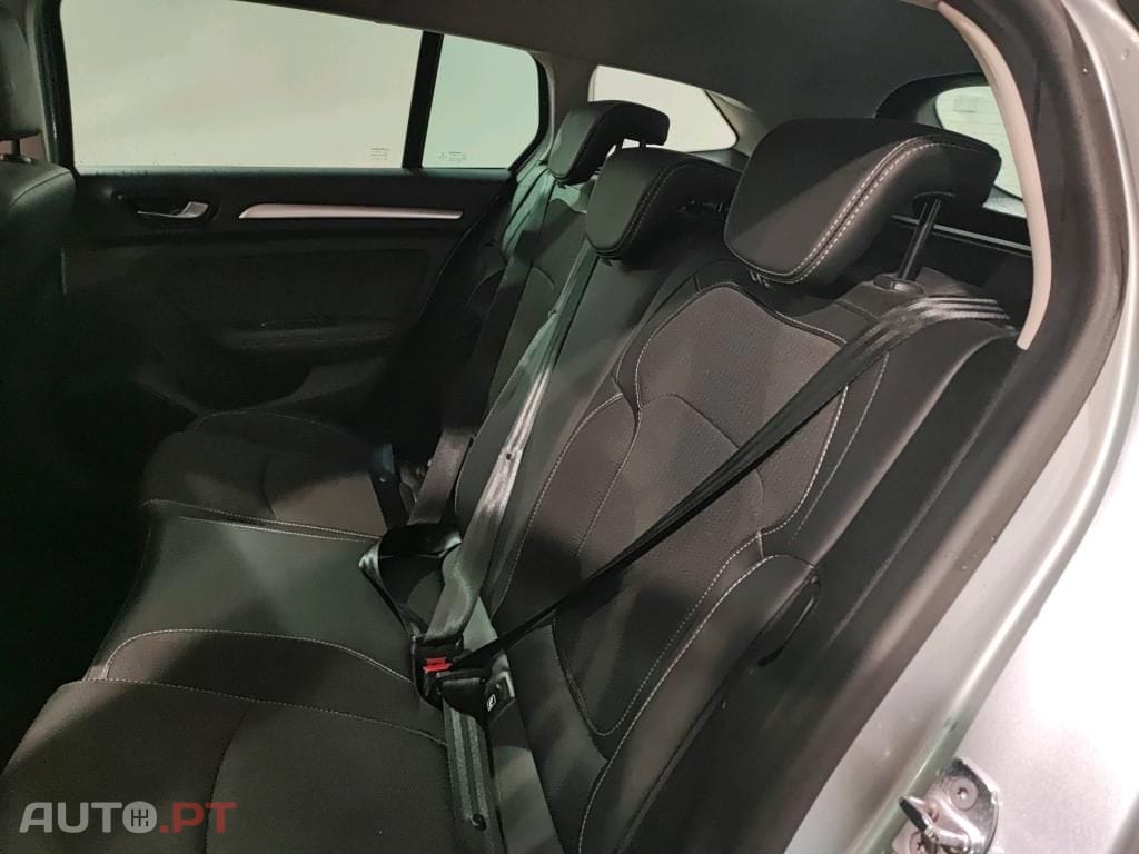 Renault Mégane Sport Tourer 1.5 Blue dCi Intens