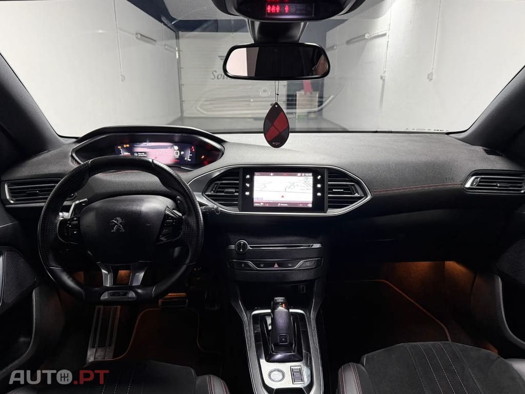 Peugeot 308 BlueHDi FAP 130 EAT8 Stop & Start GT