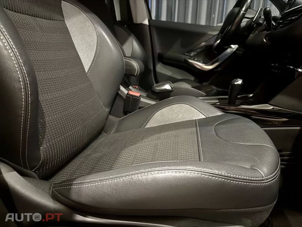 Peugeot 2008 1.6 BlueHDi Allure