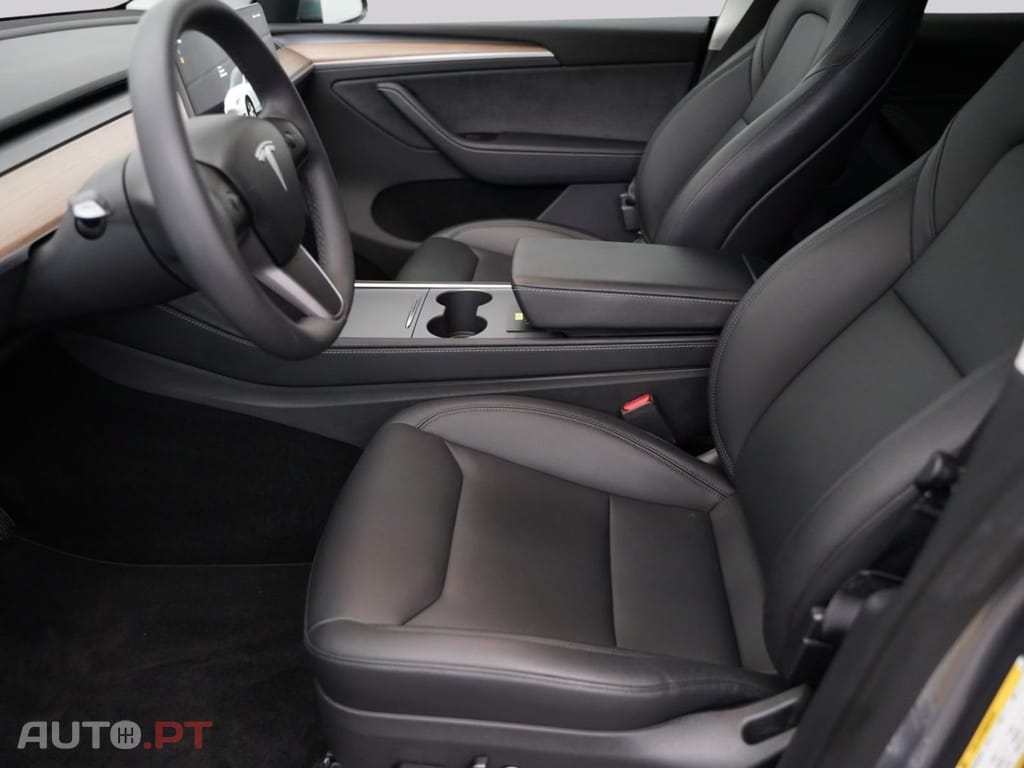Tesla Model Y Long Range Dual Motor 94% I.V.A DEDUTIVEL