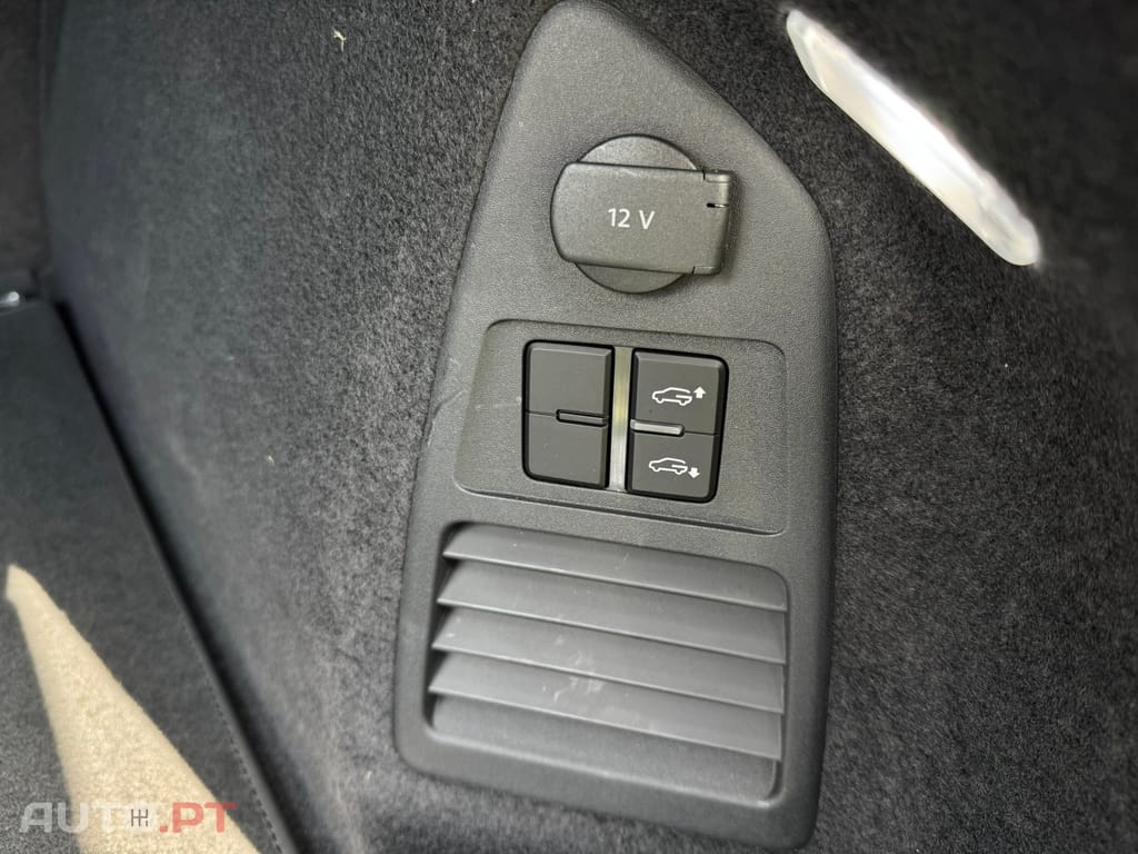 Volkswagen Touareg 3.0 TDI V6 R-Line