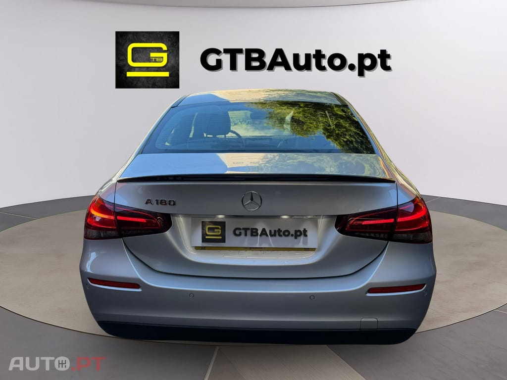 Mercedes-Benz A 180 D STYLE DCT 