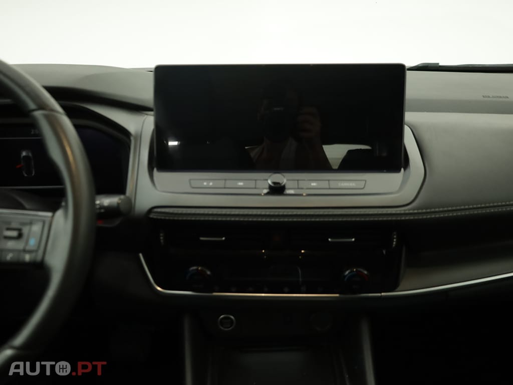 Nissan Qashqai Qashqai 1.3 DIG-T N-Connecta LED Xtronic