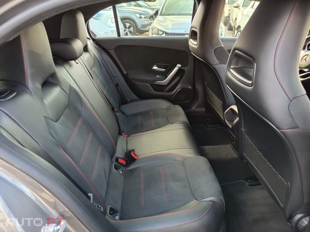 Mercedes-Benz A 250 e AMG Line