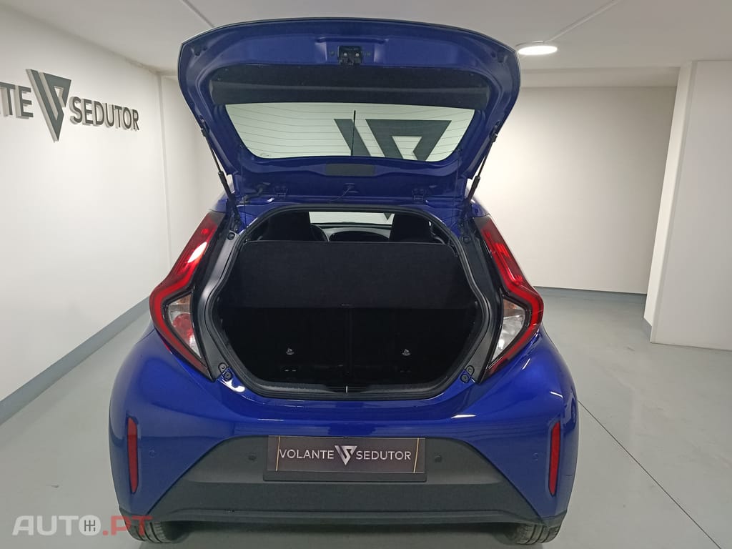 Toyota Aygo X Play